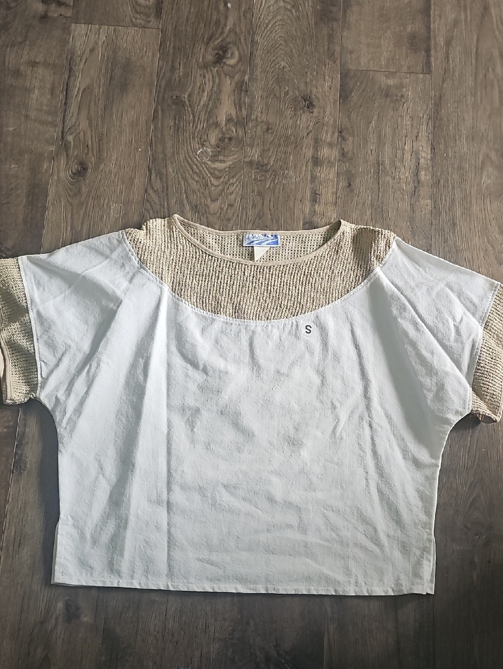 Action Scene Vintage Shirt White Beige Yoke Tee 80s Weave Pull Over Retro Small